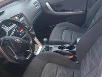 Begagnad Kia Ceed 2013 Vit Halvkombi