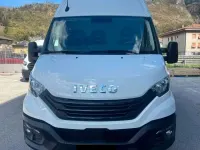 Usata Iveco Daily 136 CV (100 kW) 2023 Bianco Furgone