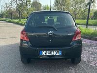 usata Toyota Yaris Yaris1.0 Adatta X Neopatentati