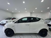 Usata Lancia Ypsilon Silver 69 CV (50 kW) 2022 Bianco Utilitaria