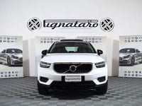 Usata Volvo XC40 156 CV (114 kW) 2019 Bianco ghiaccio SUV