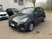 Usata Hyundai i10 Advanced 67 CV (49 kW) 2022 Grigio scuro metallizzato Utilitaria