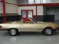 Usata Mercedes SL380 204 CV (150 kW) 1983 Marrone Cabrio