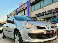 Usado Renault Clio II LE 75 CV (55 kW) 2008 Negro Berlina