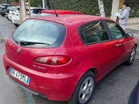 Usata Alfa Romeo 147 105 CV (77 kW) 2006 Rosso Utilitaria