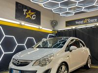 Usata Opel Corsa 75 CV (55 kW) 2012 Bianco Coupé