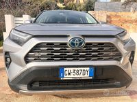 Usata Toyota RAV4 Lounge 222 CV (163 kW) 2024 Grigio SUV