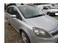 Usata Opel Zafira Cosmo 120 CV (88 kW) 2007 Grigio Monovolume