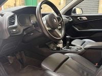 Usata BMW 118 Luxury Line 136 CV (100 kW) 2019 Bianco Utilitaria