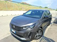Usata Peugeot 3008 Allure 131 CV (96 kW) 2023 Grigio SUV