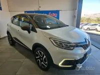 Usata Renault Captur Initiale Paris 110 CV (80 kW) 2017 Bianco SUV