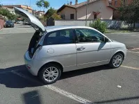 Usata Lancia Ypsilon 75 CV (55 kW) 2013 Argento Utilitaria
