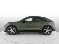 Usata Porsche Macan Turbo 330 kW (449 CV) 2025 Verde aventurine metallizzato SUV