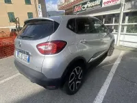 Usata Renault Captur 110 CV (80 kW) 2016 Grigio SUV
