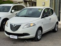 Usata Lancia Ypsilon 69 CV (50 kW) 2014 Bianco Utilitaria