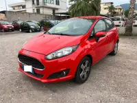 Usata Ford Fiesta Business Edition 75 CV (55 kW) 2016 Rosso Utilitaria