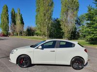 Usata Alfa Romeo Giulietta 105 CV (77 kW) 2013 Bianco Utilitaria