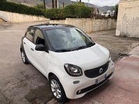 Begagnad Smart ForFour Prime 71 HK (52 kW) 2018 Vit Halvkombi
