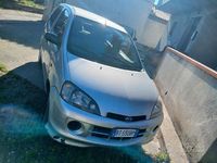 Usata Daihatsu YRV 87 CV (63 kW) 2001 Grigio Monovolume