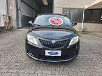 Usata Lancia Ypsilon Silver 69 CV (50 kW) 2023 Pastello  nero Utilitaria