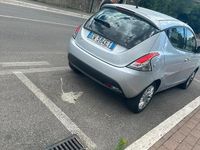 Usata Lancia Ypsilon 69 CV (50 kW) 2014 Nero Utilitaria