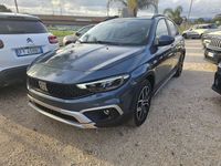 Usata Fiat Tipo Cross 101 CV (74 kW) 2024 Blu/azzurro Berlina