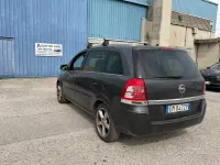 Usata Opel Meriva 120 CV (88 kW) 2012 Nero Monovolume