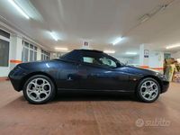 Usata Alfa Romeo Spider 166 CV (122 kW) 2004 Blu Cabrio