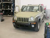 Usata Jeep Cherokee 143 CV (105 kW) 2003 Verde SUV