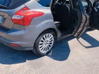 Usata Ford Focus 109 CV (80 kW) 2011 Grigio Berlina