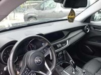 Usata Alfa Romeo Stelvio Executive 209 CV (153 kW) 2019 Verde SUV