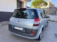 Usata Renault Scénic Dynamique 111 CV (81 kW) 2003 Argento Monovolume