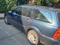 Usata Ford Focus 100 CV (73 kW) 2000 Blu Station wagon