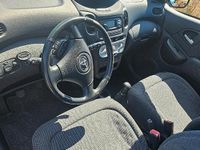 Usata Toyota Yaris 75 CV (55 kW) 2003 Grigio Station wagon