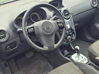 Usata Opel Corsa Edition 65 CV (47 kW) 2013 Bianco Utilitaria