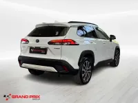 Usata Toyota Corolla Cross Lounge 152 CV (111 kW) 2023 Bianco SUV