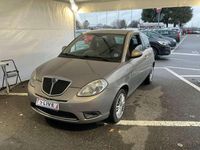 Usata Lancia Ypsilon 60 CV (44 kW) 2010 Grigio caldo Utilitaria