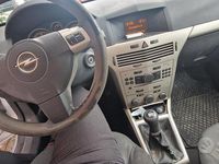 Usata Opel Astra 100 CV (73 kW) 2007 Grigio Station wagon