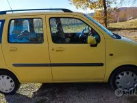Usata Opel Agila Edition 80 CV (58 kW) 2005 Giallo Monovolume