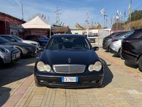 Usata Mercedes C220 Elegance 143 CV (105 kW) 2002 Nero Berlina