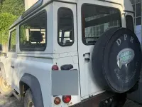 Usata Land Rover Defender 68 CV (50 kW) 2004 Bianco SUV