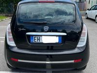 Usado Lancia Ypsilon 69 HP (50 kW) 2011 Preto Citadino