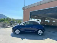 Usata Opel Adam Glam 87 CV (63 kW) 2015 Blu Utilitaria