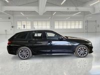 Usata BMW 320e 190 CV (139 kW) 2024 Nero Station wagon