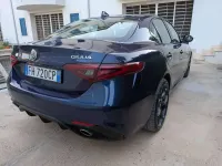 Usata Alfa Romeo Giulia Veloce 209 CV (153 kW) 2017 Blu/azzurro Berlina