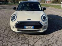 Usata Mini Cooper D Business 116 CV (85 kW) 2015 Beige Utilitaria