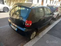 Usata VW Fox 75 CV (55 kW) 2006 Nero Utilitaria