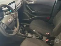 Usata Ford Fiesta 86 CV (63 kW) 2019 Grigio Utilitaria