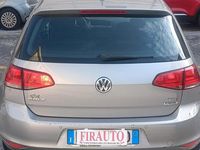 Usata VW Golf VII Highline 104 CV (76 kW) 2014 Beige Berlina