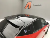 Nuova Lancia Ypsilon 101 CV (74 kW) 2026 Utilitaria